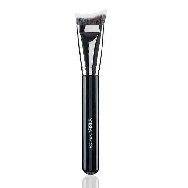 Cheek Hug Contour Brush